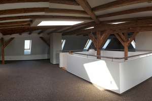 Großzügige 4-Zimmer-Maisonette-Wohnung mit Balkon und Einbauküche in Stuttgart – Daimlerstraße 44, 70372 Cannstatt-Mitte, Stuttgart – Vorschaubild 10