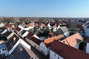 Zuhause mit Potenzial – Großzügiges Wohnhaus mit Einliegerwohnung im Herzen von Wittichenau – Bautzen (Kreis) – Vorschaubild 4