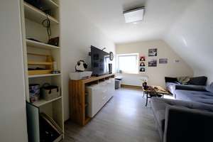 Wohnhaus mit kleinem Garten in beliebter Lage – Die vollständige Adresse der Immobilie erhältst du vom Anbieter., 42657 Burg/Höhscheid, Solingen – Vorschaubild 21