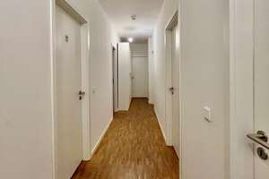 Wohnen mit eigenem Garten! Geräumige 4-Zimmer-Erdgeschosswohnung mit zwei Bädern in Berlin Karlshors