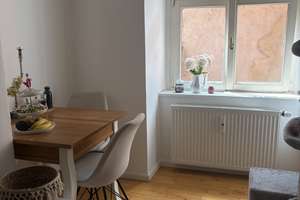 Charmante Altbauwohnung in der Regensburger Innenstadt – Wahlenstraße 23, 93047 Innenstadt, Regensburg – Vorschaubild 1