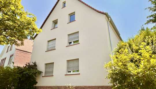 Bild von Charmantes Mehrfamilienhaus mit großem Garten in begehrter Lage von Hanau-Rosenau
