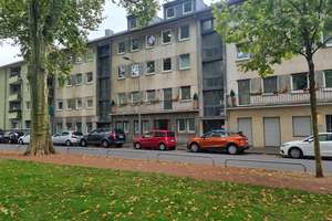 Vorne Westwall, hinten nur Grün!  toller Balkon, 3 Zi,  in gepflegter Wohnanlage, derzeit vermietet – Die vollständige Adresse der Immobilie erhältst du vom Anbieter., 47798 Stadtmitte, Krefeld – Vorschaubild 3