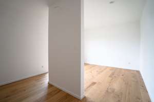 Großzügige und schicke 3 Zimmerwohnung mit Terrasse, Fußbodenheizung und Holzparkett zur Vermietung – Wilhelm-Tell-Straße 72, 30629 Misburg-Nord, Hannover – Vorschaubild 7