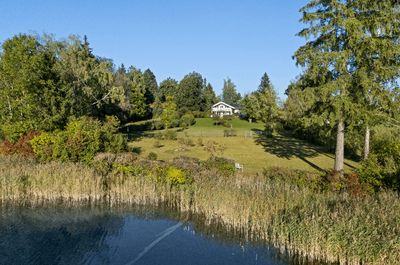VILLA VOR UNVERBAUBAREM SEEUFER