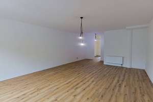 ** ERSTBEZUG nach Renovierung: Große 1-Zimmer-Wohnung mit Wannenbad in Eutritzsch ** – Petzscherstraße 19, 4129 Eutritzsch, Leipzig – Vorschaubild 3