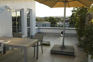Vollsanierte Dachterrassen-Maisonette Wohnung in Regensburger Bestlage