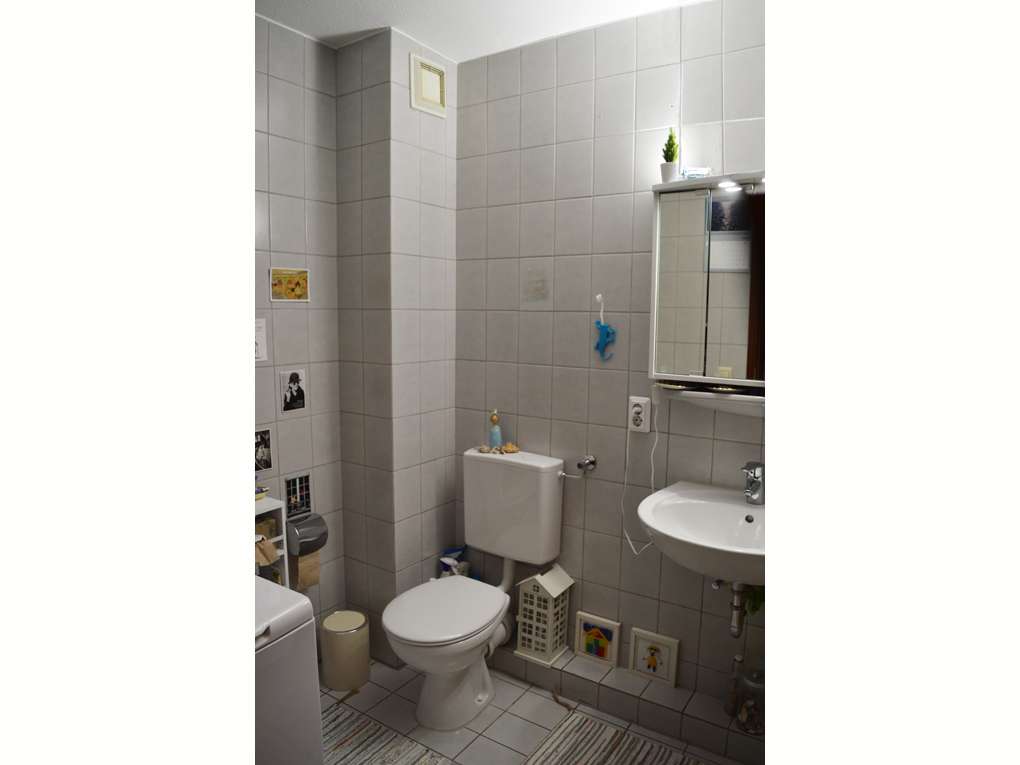 Immobilie in Rheinstetten - Großzügiges, teilweise vermietetes Mehrparteienhaus in gutem Zustand in Rheinstetten-Mörsch - Bild 1