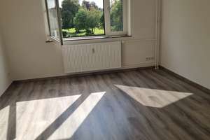 Barmstedt - Zweieinhalb-Zimmerwohnung ohne Einbauküche und ohne Balkon - frisch renoviert - schön he