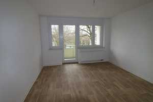 3-Raumwohnung mit Balkon und Tageslichtbad in Siegmar – Kopernikusstraße 70, 9117 Chemnitz – Vorschaubild 2