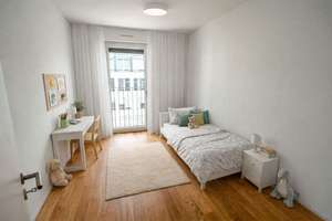Neues Wohngefühl - Lichtdurchflutete 4-Zimmer-Wohnung mit Balkon
