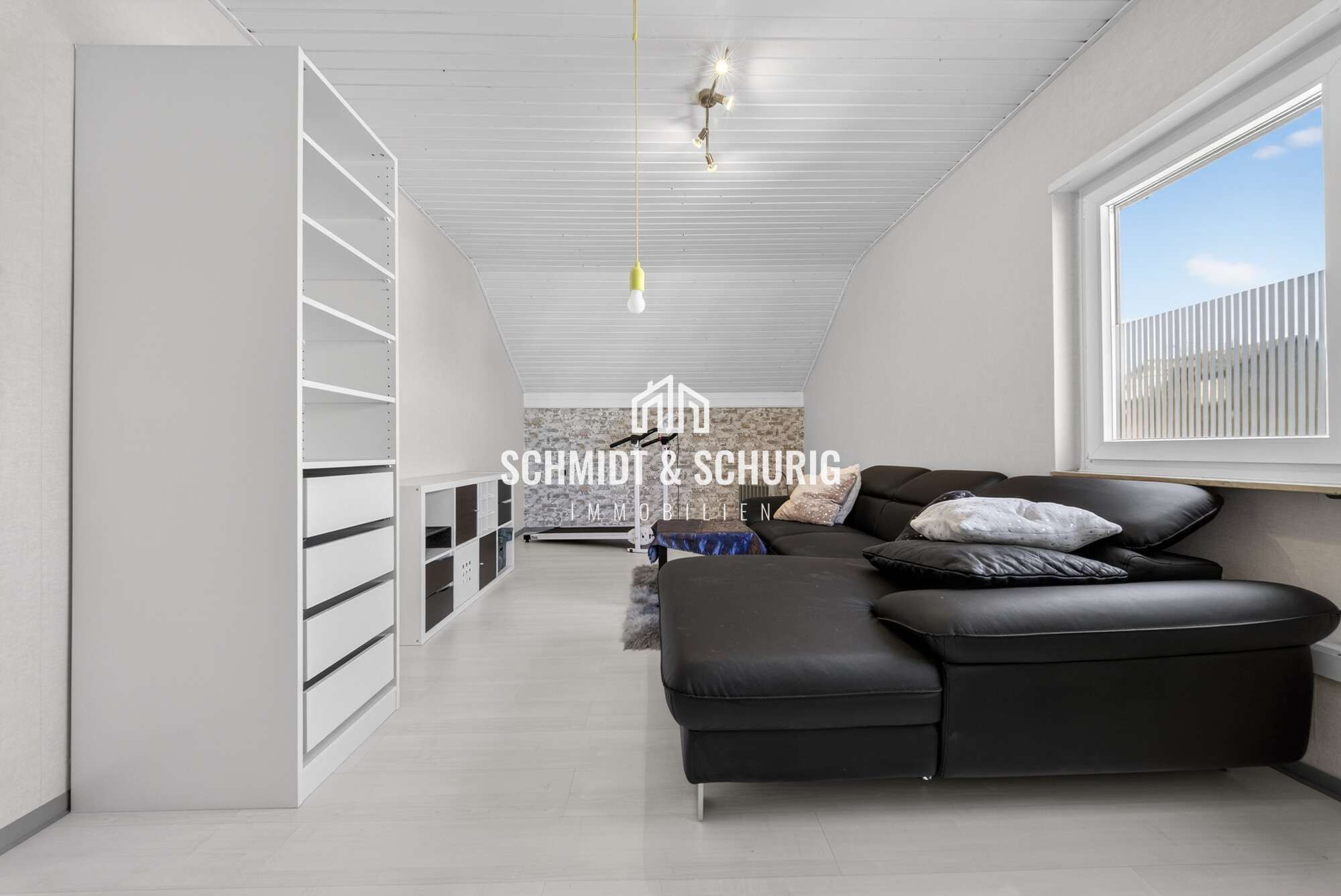 Immobilie in Oberderdingen - Viel Platz für die Familie: Gepflegte Doppelhaushälfte mit Garten in Oberderdingen - Bild 0