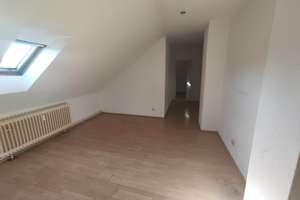 günstige 3 Zi Dachgeschoss Wohnung in zentraler Lage Elberfeld Nordstadt – Albrechtstr. 19, 42105 Elberfeld, Wuppertal – Vorschaubild 4