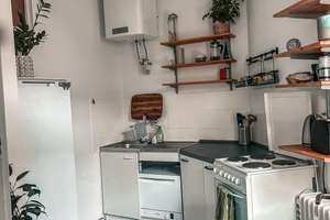 Wohnen, wo der Kiez lebt – 1-Zimmer-Wohnung im Akazienkiez/ Bright & Quiet Oasis in Berlin’s Beloved – Akazienstraße 20, 10823 Schöneberg, Berlin – Vorschaubild 1