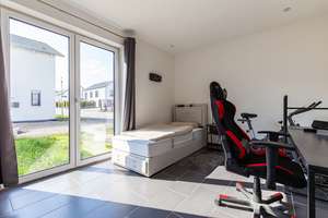 Neuwertiges Zweifamilienhaus im Neubaugebiet Volkertshausen – Die vollständige Adresse der Immobilie erhältst du vom Anbieter., 78269 Volkertshausen – Vorschaubild 18