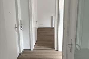 Stadtnahe Wohnung im Erdgeschoss mit Bodenbelag // EG Mitte – Lessingstr. 42, 38440 Stadtmitte (Ortsteil), Wolfsburg – Vorschaubild 4