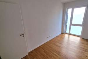 Neubauwohnung nahe Tierpark Dusch- und Wannenbad/Balkon/EBK/Fußbodenheizung – Charlottenstr. 21, 10315 Friedrichsfelde, Berlin – Vorschaubild 3