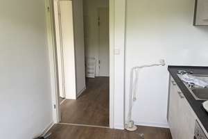 Neu renovierte 2-Zimmer-Wohnung mit EBK und Balkon gegenüber vom Kurpark – Sonnenberger Straße 80b, 65193 Nordost, Wiesbaden – Vorschaubild 2