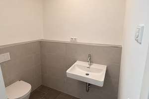 Zuhause mit 3 Zimmern und Balkon in Frankfurt am Main – 60314 Ostend, Frankfurt am Main – Vorschaubild 4