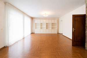 Gepflegtes Einfamilienhaus mit Garten und Garage in Berlin – Hochjagdstraße 8, 13469 Waidmannslust, Berlin – Vorschaubild 2