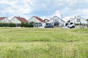 DHH in Gültstein - Familienidylle in ruhiger Lage - Noch 1 Haus Frei – Böblingen (Kreis) – Vorschaubild 1