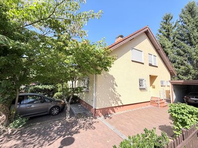 Tolles Einfamilienhaus in ruhiger und doch zentraler Lage mit Einliegerwhg.