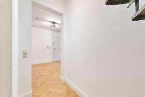 "Kapitalanlage" Dachgeschoss - Maisonettewohnung mit Ost - Süd - Loggia über den Dächern von München – Die vollständige Adresse der Immobilie erhältst du vom Anbieter., 80333 Augustenstraße, München – Vorschaubild 9