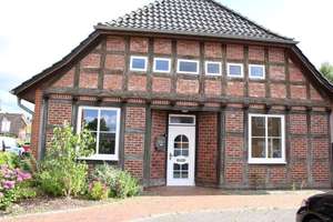 Gepflegtes, zentrumsnahes Mehrfamilienhaus mit 4 Wohneinheiten in Visselhövede – Die vollständige Adresse der Immobilie erhältst du vom Anbieter., 27374 Visselhövede – Vorschaubild 1