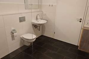 Erdgeschoss-Wohnung: 3 Zimmer + Hobbyraum, ca. 101 m² Wohnfläche, Garten und Tiefgarage – Die vollständige Adresse der Immobilie erhältst du vom Anbieter., 86153 Am Schäfflerbach, Augsburg – Vorschaubild 19