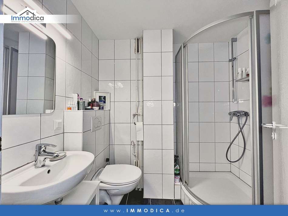 Bad mit Dusche