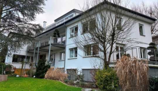Bild von A-Lage auf dem Wiesbadener Sonnenberg. Finaler Preis VHB.