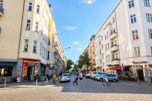 Charmante Wohnung mit zwei Balkonen im soliden Altbau im Boxhagener Kiez – Die vollständige Adresse der Immobilie erhältst du vom Anbieter., 10245 Friedrichshain, Berlin – Vorschaubild 25
