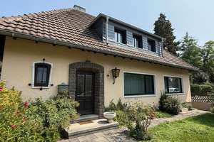 BONN OBERKASSEL freist. Einfam. Haus mit ca. 200 m² Wfl., 841 m² GrSt. Keller, Garage, Baugrundstück – Die vollständige Adresse der Immobilie erhältst du vom Anbieter., 53227 Oberkassel, Bonn – Vorschaubild 61