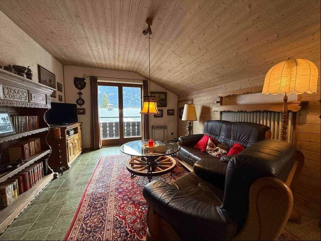 Immobilie in Farchant - Ihr neues Zuhause unter dem Dach! - Bild 2