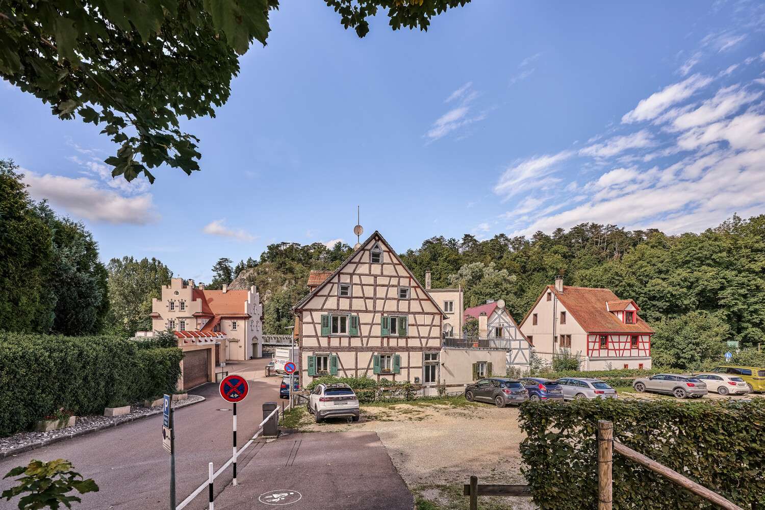 Zentral gelegenes Mehrfamilienhaus mit sechs Wohneinheiten, Sigmaringen Kreis – Bild 3