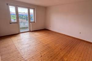 Kernsanierte 3-Zimmerwohnung mit großem Balkon und Wärmepumpe