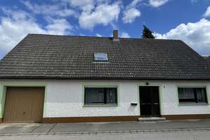 Familienidylle - Einfamilienhaus mit Garten und Nebengebäuden – Hirschlacher Straße 3, 91732 Merkendorf – Vorschaubild 1