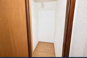 Charmante 3-Zimmer-Maisonettewohnung über zwei Etagen mit Einbauküche in zentraler, ruhiger Lage – Die vollständige Adresse der Immobilie erhältst du vom Anbieter., 45879 Altstadt, Gelsenkirchen – Vorschaubild 11