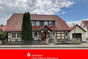 Alt und neu verbunden - Zweifamilienhaus in WOB-Heiligendorf