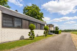 Bungalow in großartiger Lage in Himmelgeist – 40589 Himmelgeist, Düsseldorf – Vorschaubild 2