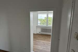 3 Zimmer Wohnung in Bonn-Tannenbusch mit 70 m² Wohnfläche – Schlesienstraße 19, 53119 Tannenbusch, Bonn – Vorschaubild 15