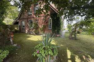 Historischer Charme trifft modernen Wohnkomfort – Zweifamilienhaus mit Ruhepol im Garten – Die vollständige Adresse der Immobilie erhältst du vom Anbieter., 25821 Bredstedt – Vorschaubild 30