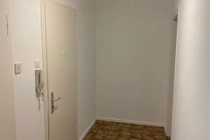 Schöne 2-Zimmer-Wohnung mit Einbauküche in Aachen – Burtscheider Straße 5, 52064 Marschiertor, Aachen – Vorschaubild 3