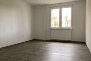 Ihr neues Zuhause: Helle 2-Zimmer-Wohnung mit Balkon – Schelpmilser Weg 89, 33609 Heepen, Bielefeld – Vorschaubild 2