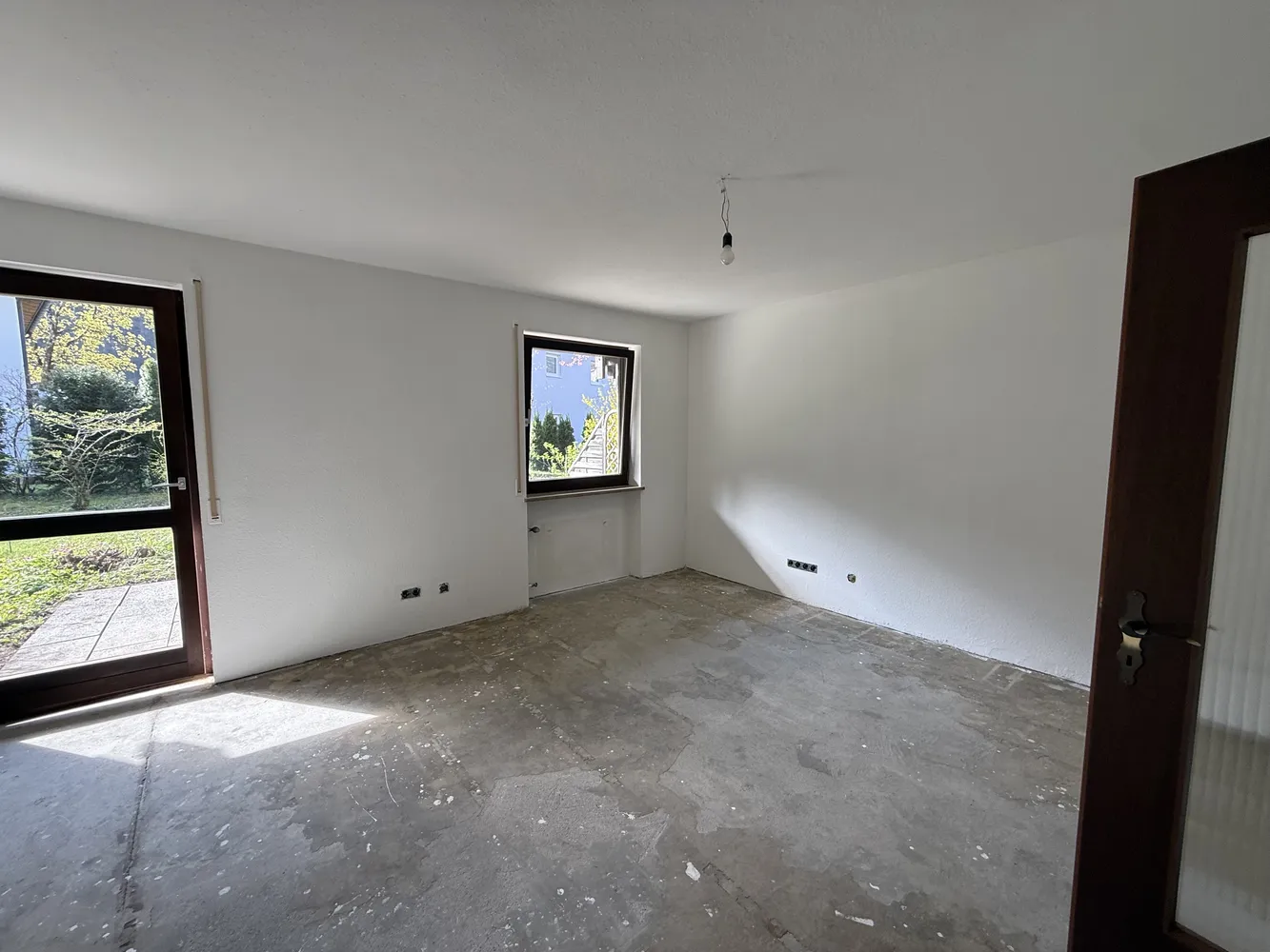 1-Zimmer-Apartment mit Terrasse und Tiefgarage – viel Potenzial in sonniger Lage Bad Reichenhalls, Berchtesgadener Land Kreis – Bild 4