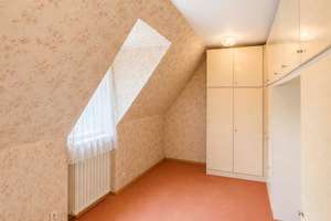 Wertsteigerungspotenzial in gefragter Lage – Haus mit Garten und Terrasse - Sanierungsbedürftig – Die vollständige Adresse der Immobilie erhältst du vom Anbieter., 81927 Englschalking, München – Vorschaubild 5