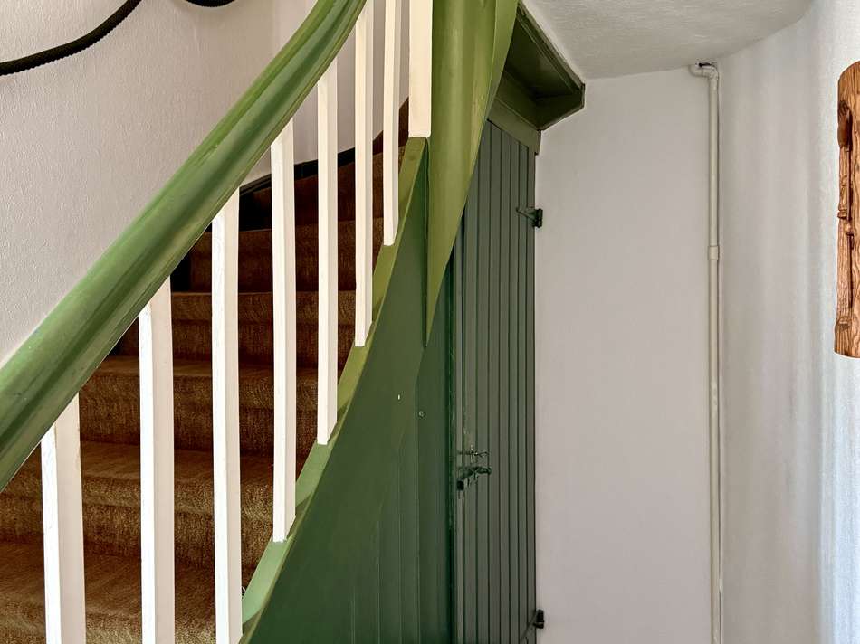 hinunter zum Keller