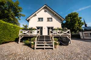 Exklusives Einfamilienhaus mit gehobenem Standard, großzügigem Wohnambiente und separatem Gästehaus – 99098 Vieselbach, Erfurt – Vorschaubild 9