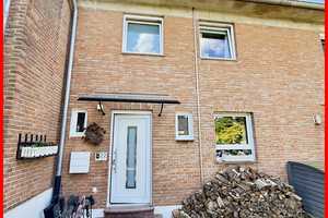 ***Reserviert***
Stilvoll modernisiertes Reihenhaus mit schönem Garten, Kaminofen und PV-Anlage! – Heinsberg (Kreis) – Vorschaubild 2