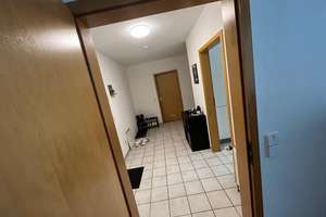  Helle 2-Zimmer-Wohnung mit Balkon, Blick ins Grüne und Garage – Die vollständige Adresse der Immobilie erhältst du vom Anbieter., 38268 Lengede – Vorschaubild 3